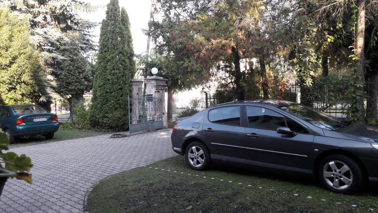 Szalay Villa Veszprem Ngoại thất bức ảnh